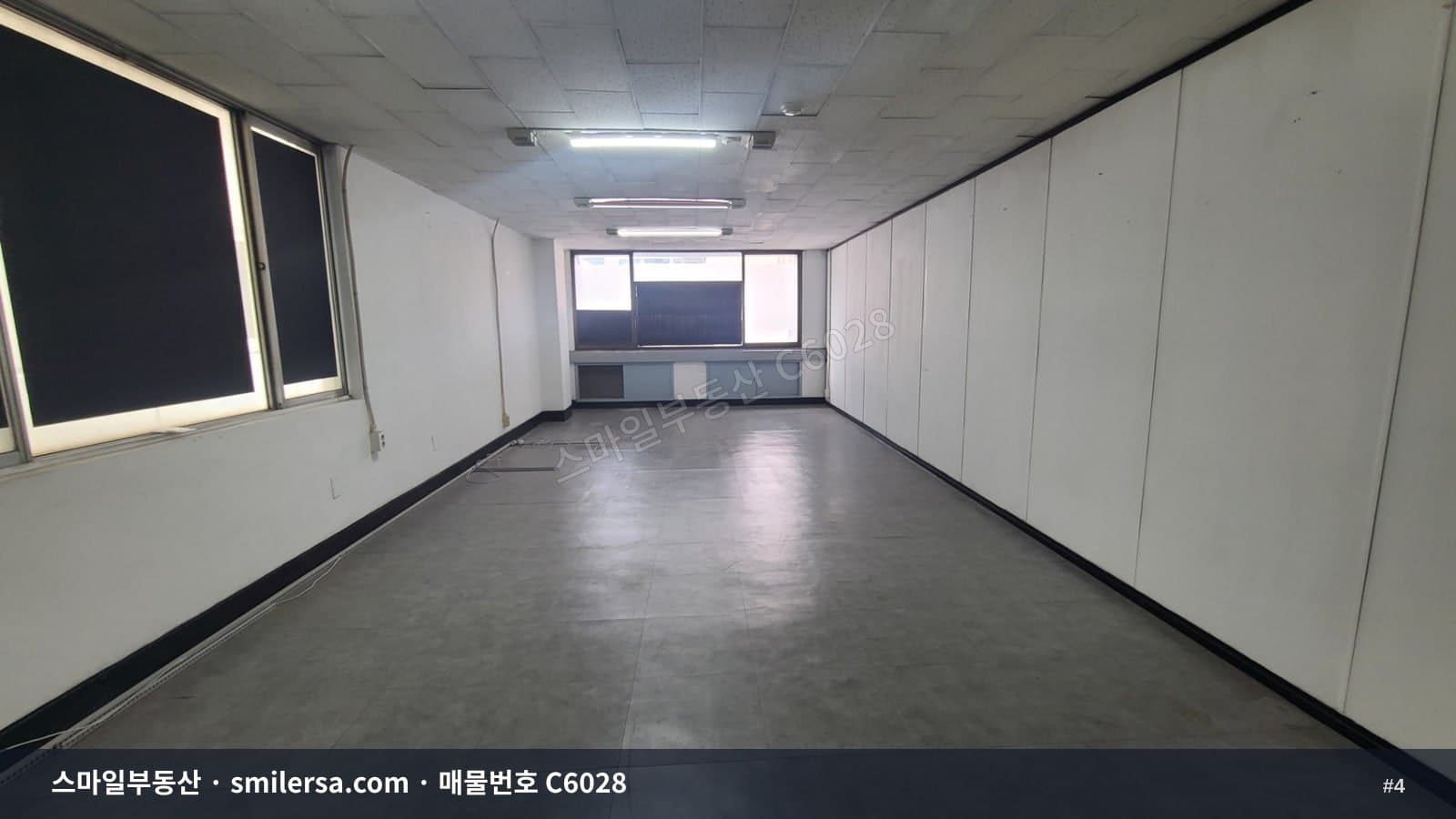 중앙동4가 크라운하버호텔 인근 소형 사무실, 엘베 있고 보증금 부담 적은 15평 썸네일 4