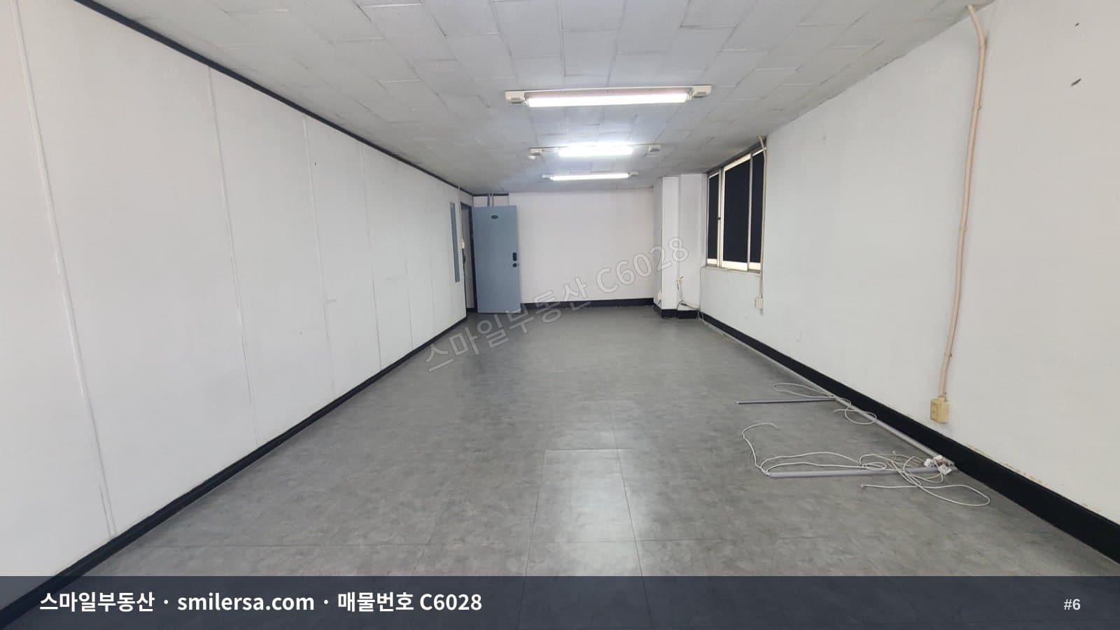 중앙동4가 크라운하버호텔 인근 소형 사무실, 엘베 있고 보증금 부담 적은 15평 썸네일 6