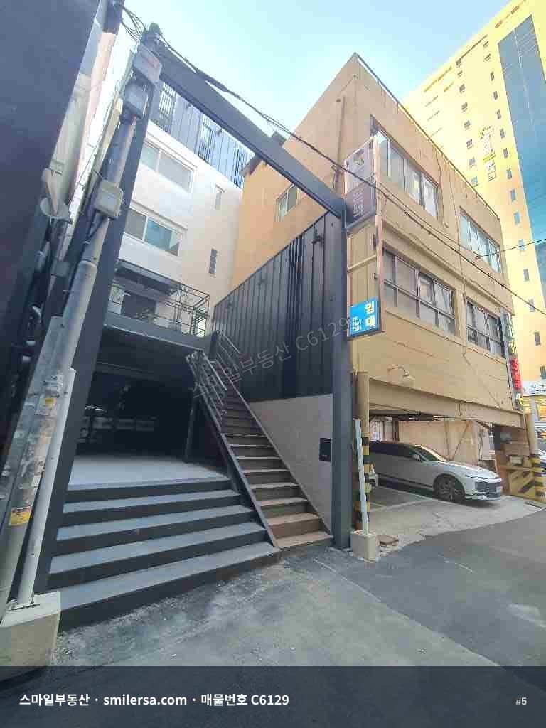 부산역 텍사스거리 2층 상가, 역세권 30평 공간 썸네일 5
