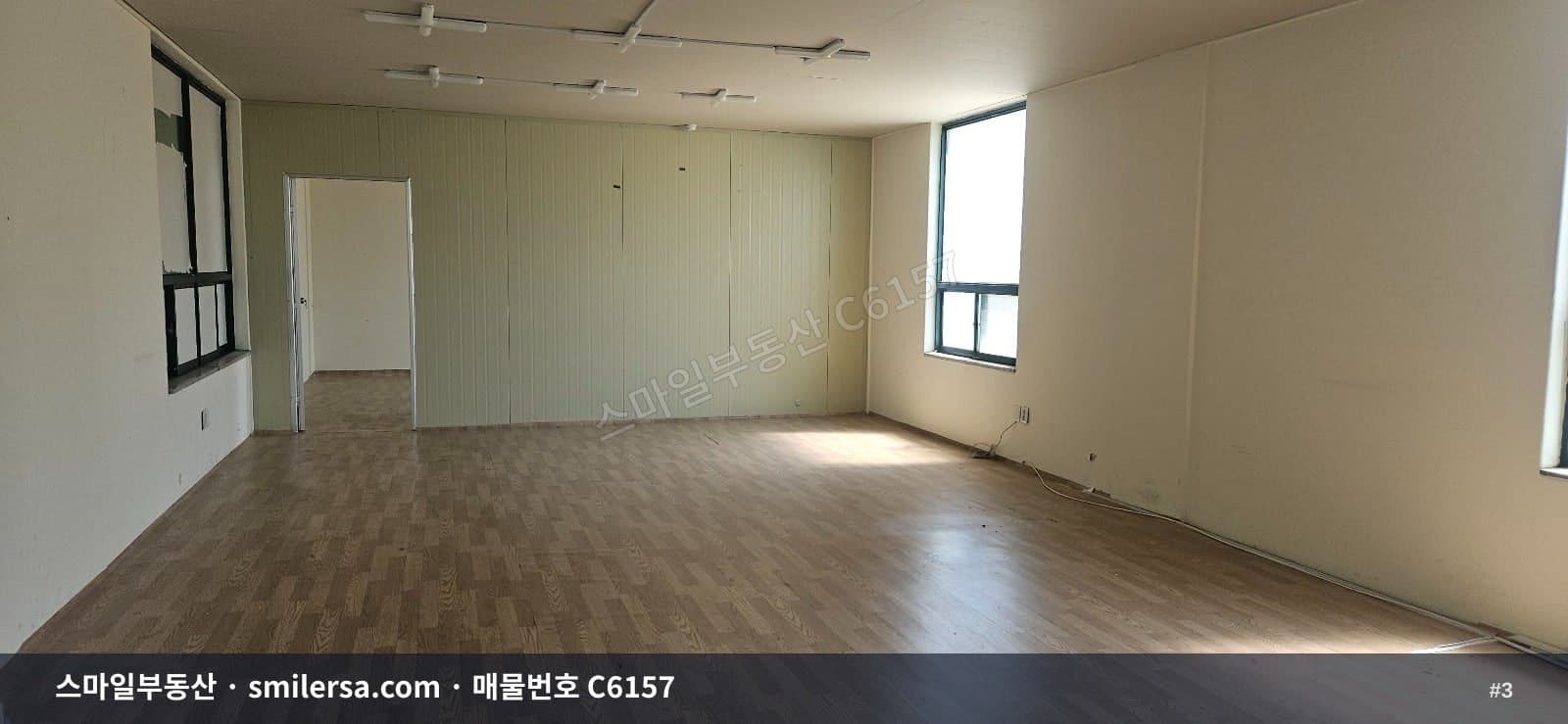 수안역 인근 소형 사무실, 2층 30평 월세 매물 썸네일 3