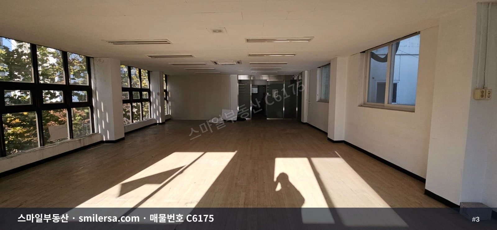 양정역 중앙대로변 4층 사무실, 51평 역세권 광고효과 좋은 공간 썸네일 3