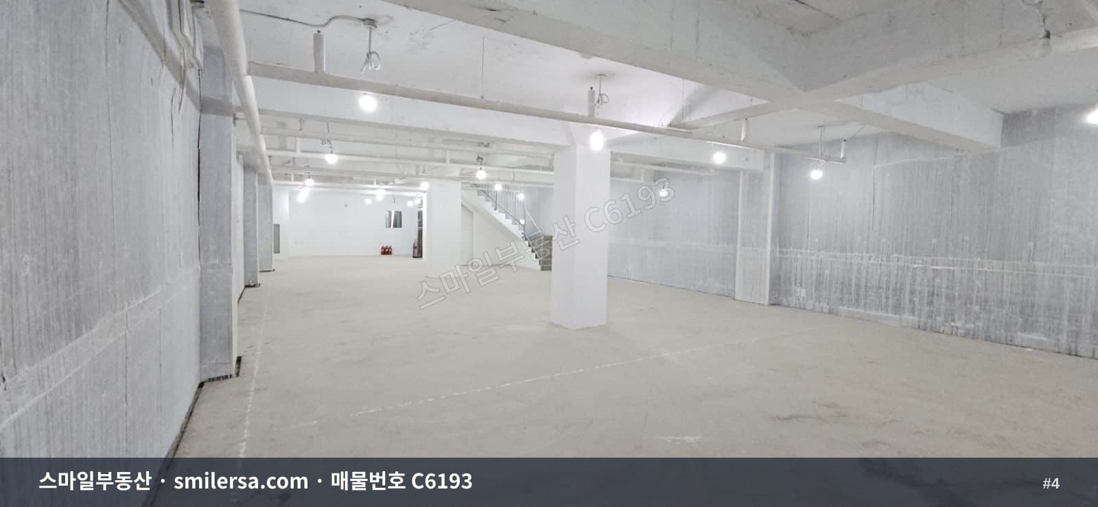 부전역 인근 1층과 지하 연결 상가, 150평대 대형 평수 썸네일 4