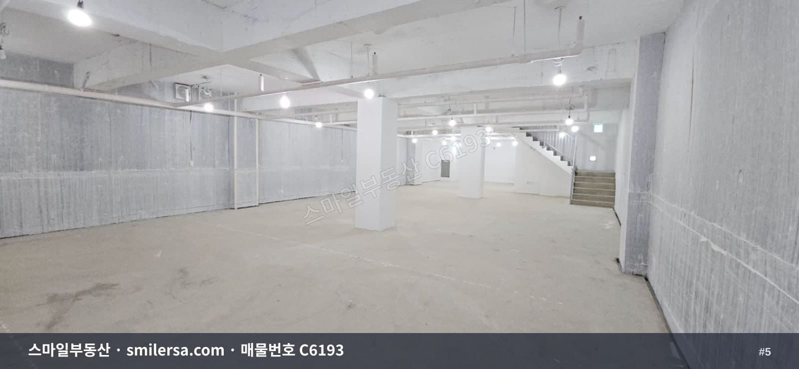 부전역 인근 1층과 지하 연결 상가, 150평대 대형 평수 썸네일 5