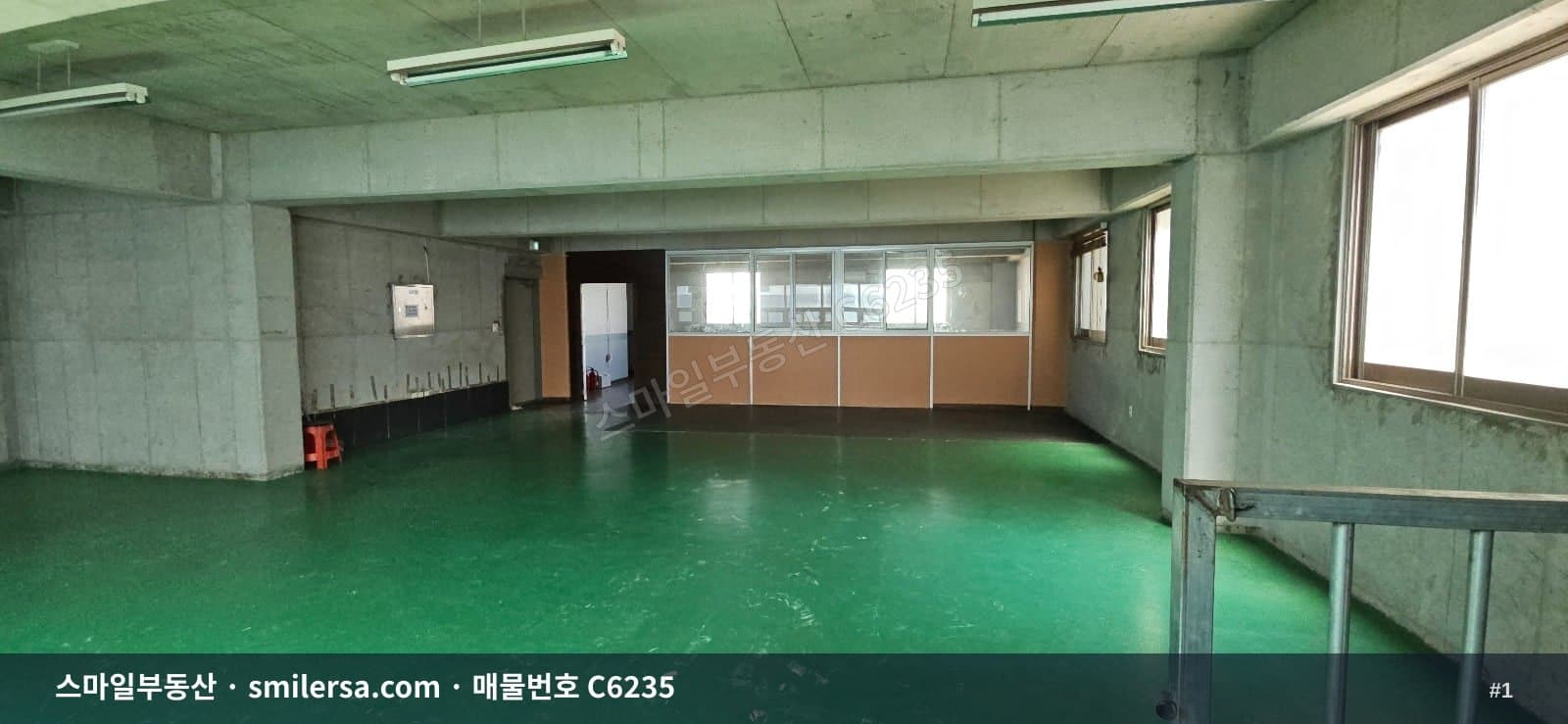 부산광역시 동구 범일동 사무실 내부 사진 C6235