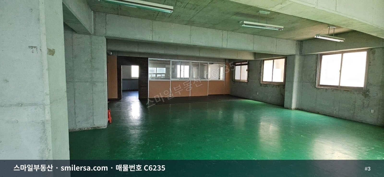 범일동 중형 창고형 사무실, 화물리프트 갖춘 55평 실속 공간 썸네일 3