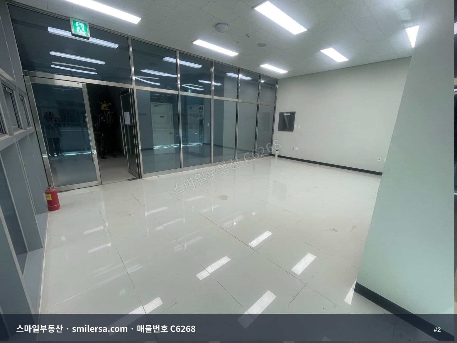 범천동 대로변 아파트 2층 상가, 무권리 사무실 매물 썸네일 2