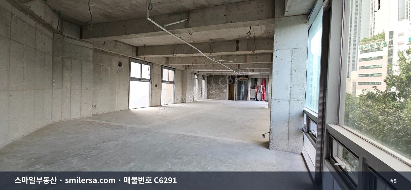 사직동 종합운동장로 인근 74평 학원·사무실 | 역세권 대로변 접근성 썸네일 5