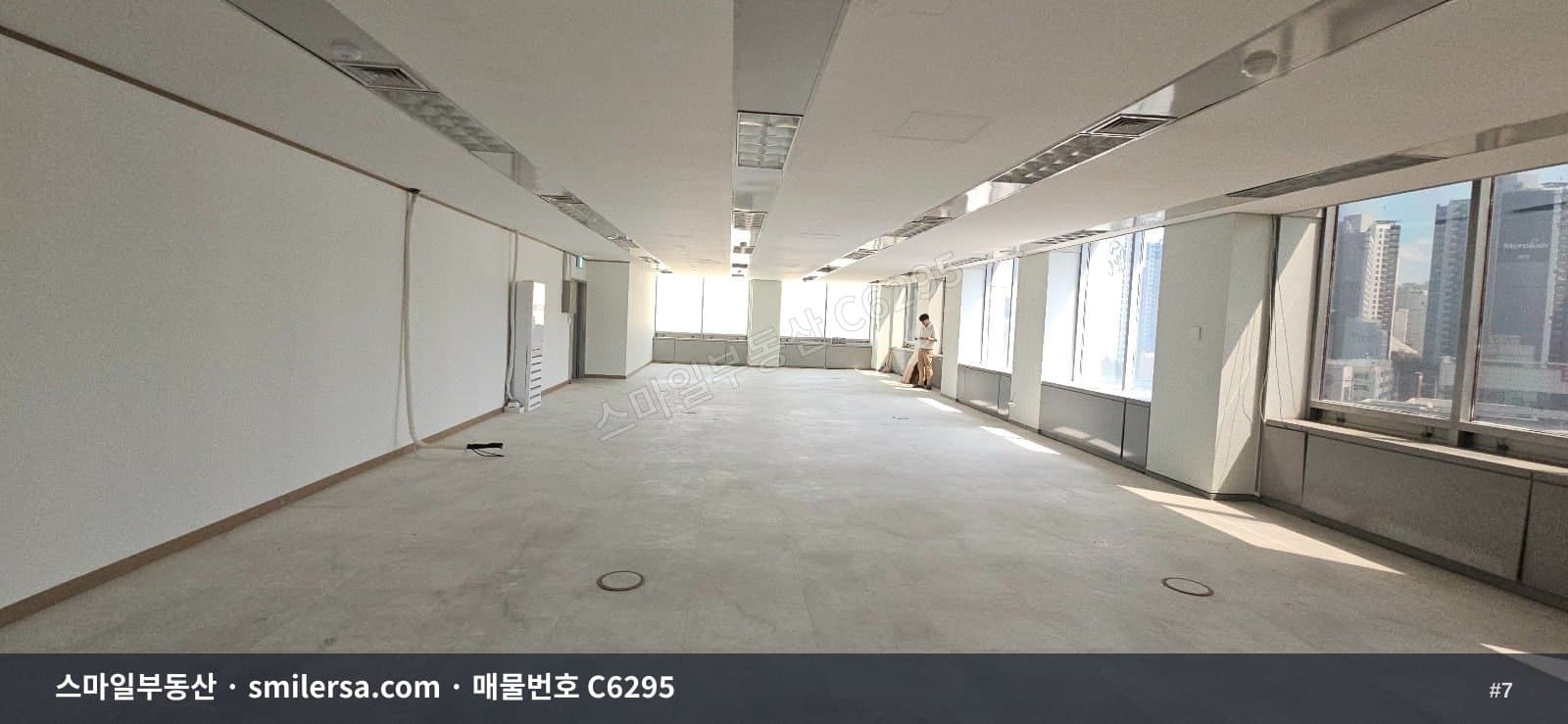 교대역 인근 지하철 역세권 업무용 사무실 113평 썸네일 7