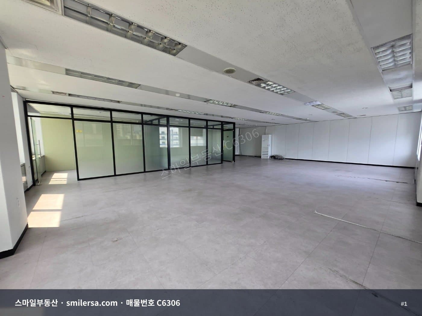 부산광역시 연제구 거제동 사무실 내부 사진 C6306