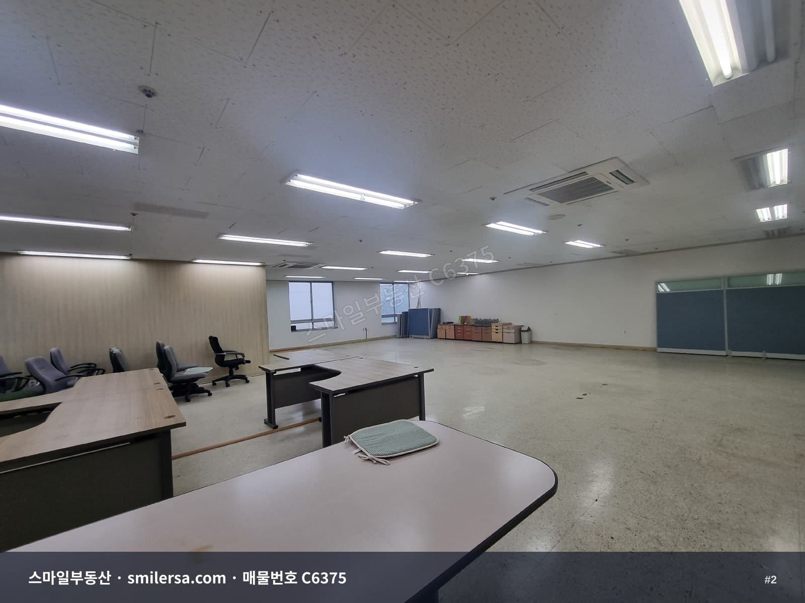 서면 NC백화점 인근 전용 36평 사무실, 전리단길 상권 노출 좋은 자리 썸네일 2