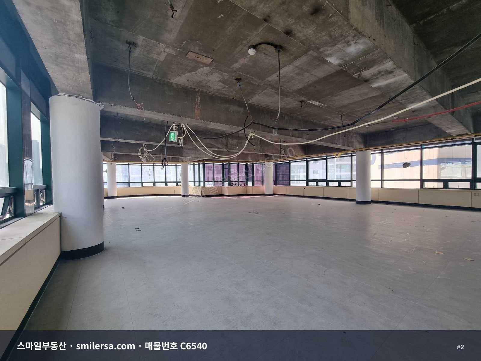 가야역 대로변 깔끔한 대형 사무실 83평 썸네일 2