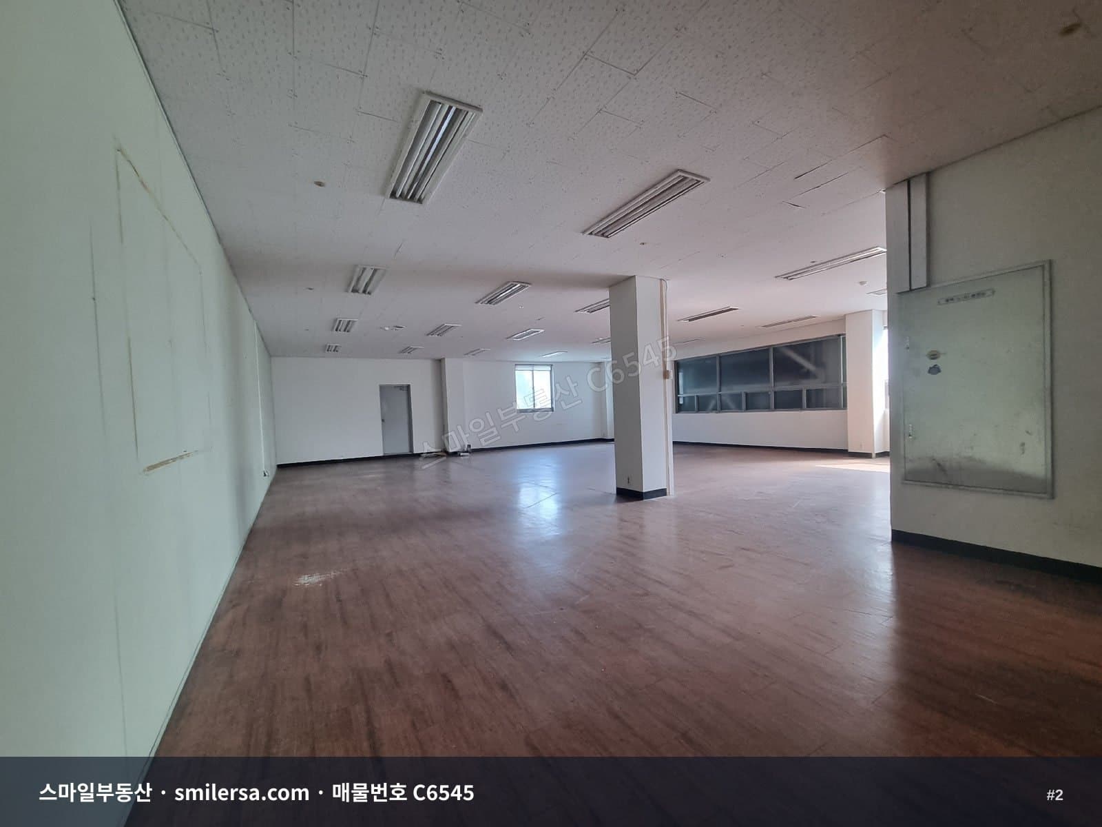 가야대로변 번듯한 사무실, 61평 규모로 월세 조건 괜찮아요 썸네일 2