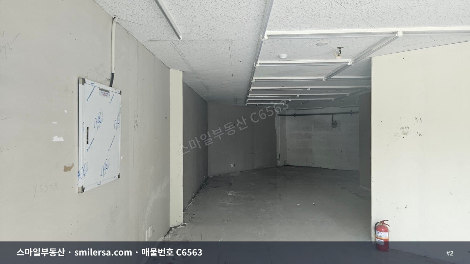 연제구청 인근 대로변 무권리 1층상가 썸네일 2