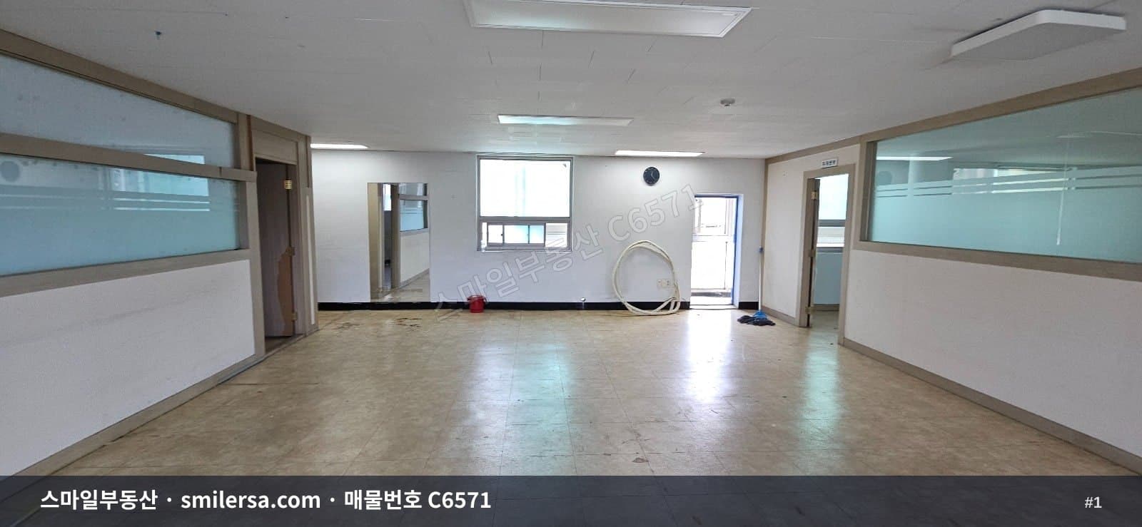 부산광역시 연제구 연산동 사무실 내부 사진 C6571