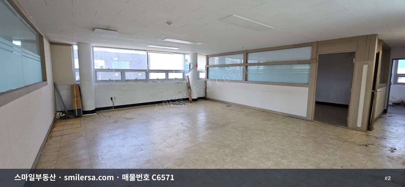 연산동 월드컵대로 인근 54평 사무실, 깔끔하고 가성비 좋은 공간 썸네일 2