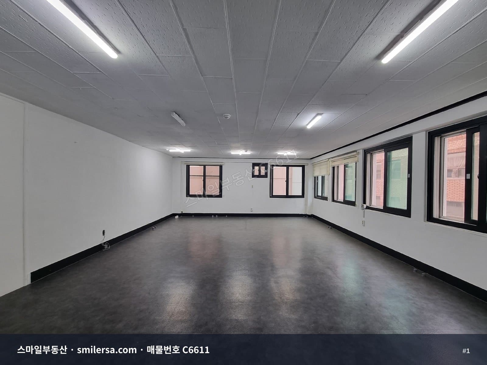 부산광역시 중구 중앙동4가 사무실 내부 사진 C6611