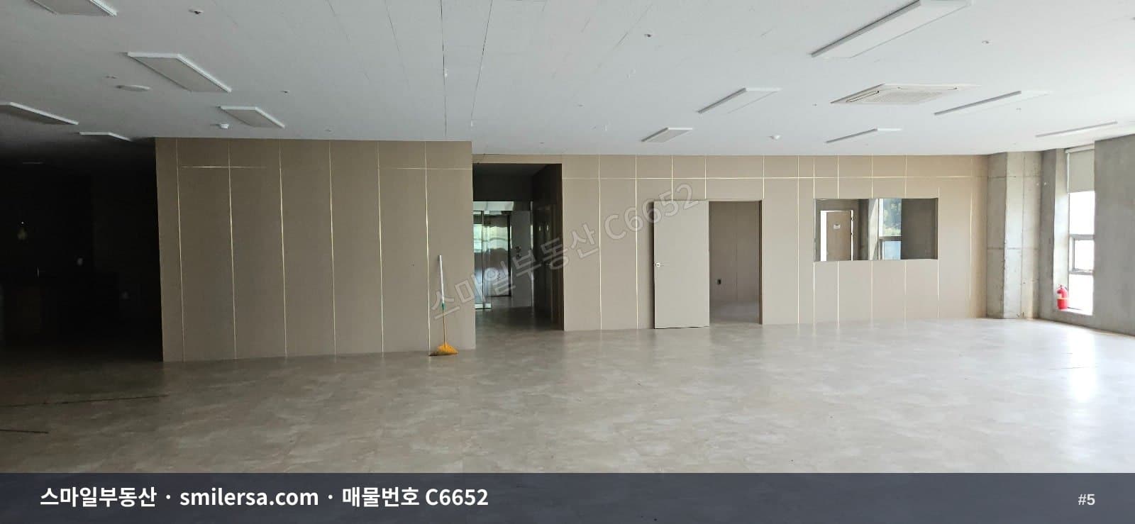 장산역 초역세권 150평 대형 사무실, 전망과 접근성 모두 갖춘 공간 썸네일 5