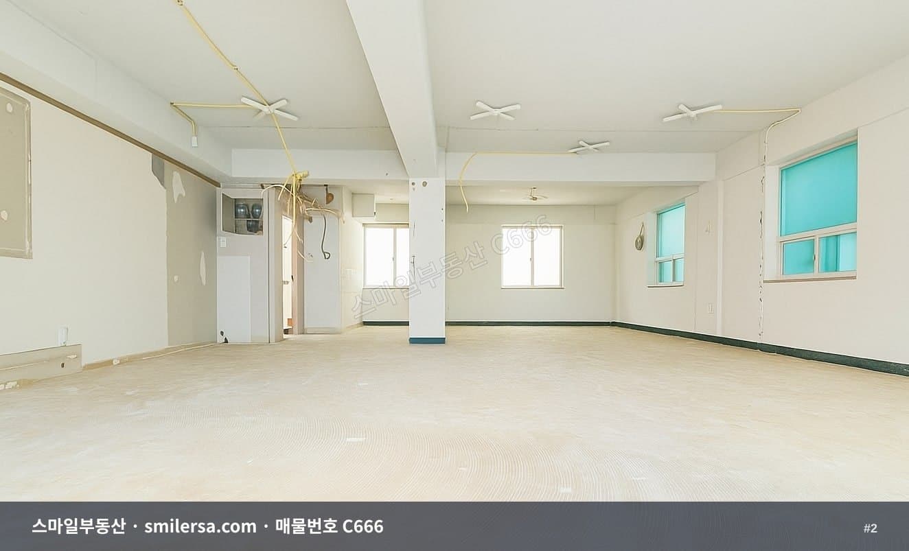 서면1번가 인근 35평 사무실, 중심가 접근성 좄은 공간 썸네일 2