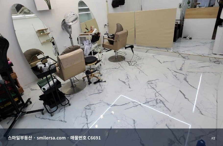 국제금융센터역 인근 1층 상가, 16평 월세 매물 썸네일 2