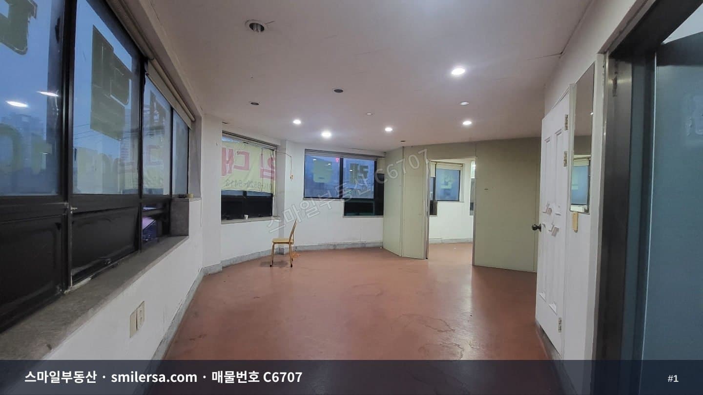 부산광역시 남구 문현동 사무실 내부 사진 C6707
