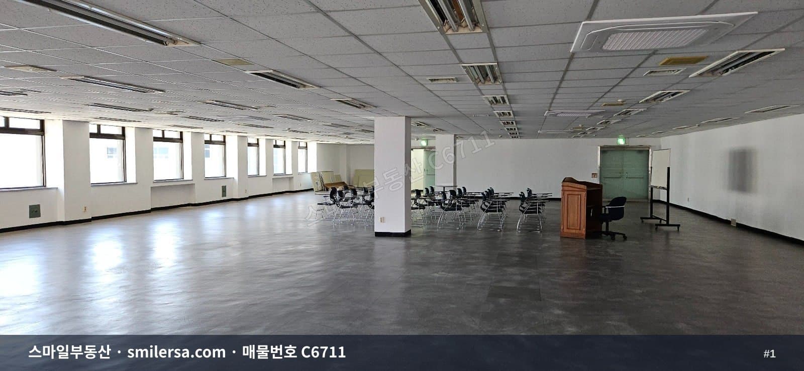 부산광역시 중구 중앙동4가 사무실 내부 사진 C6711