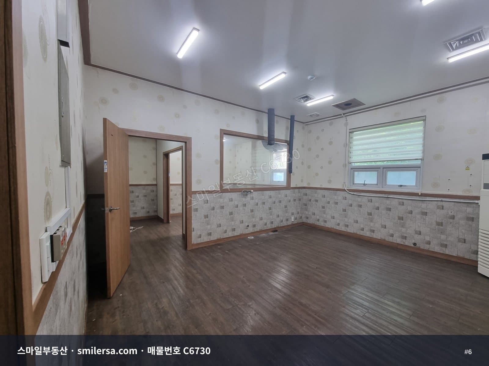 초량역 인근 대로변 1층 사무실 70평, 즉시입주 가능 썸네일 6