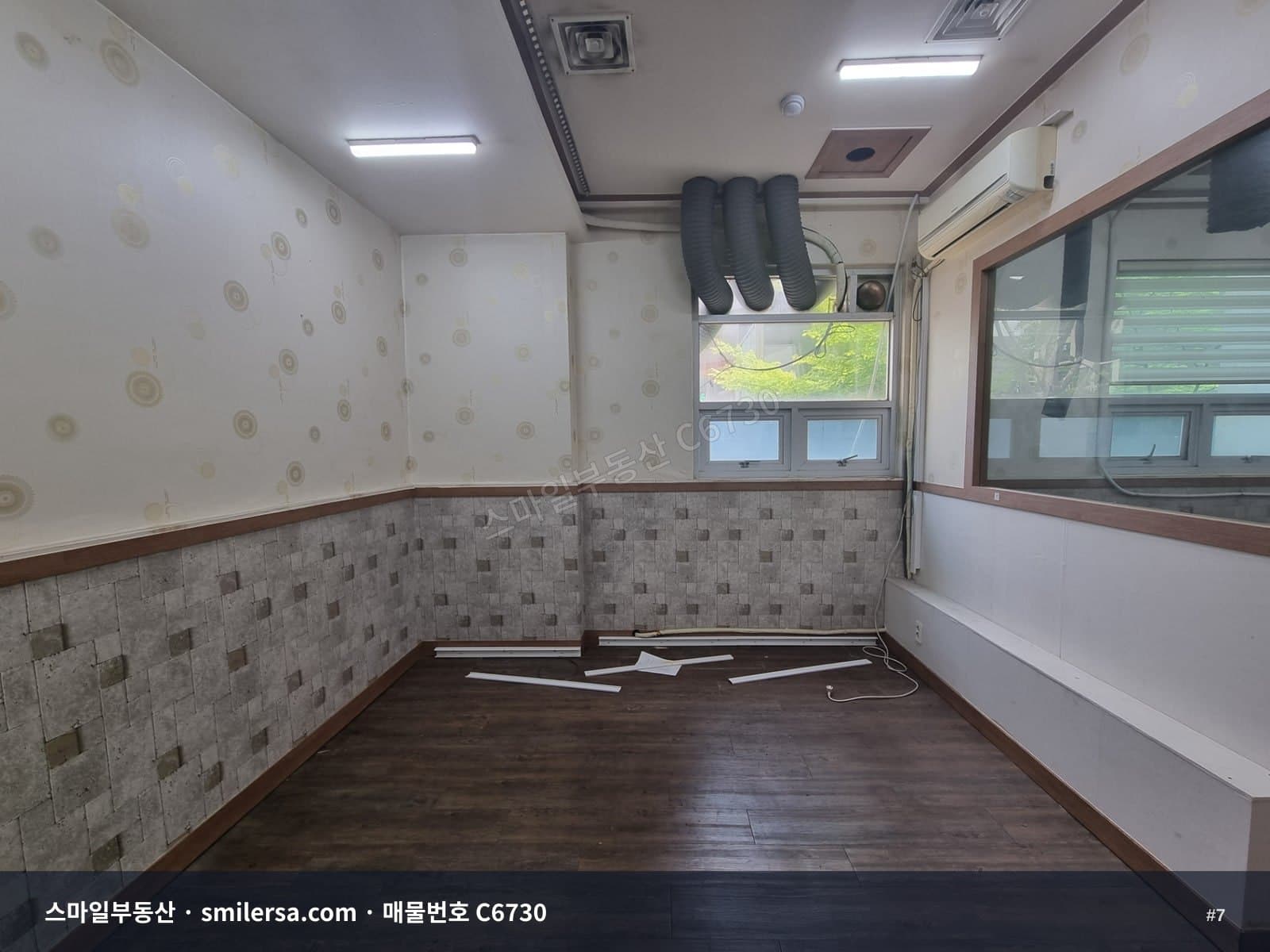 초량역 인근 대로변 1층 사무실 70평, 즉시입주 가능 썸네일 7