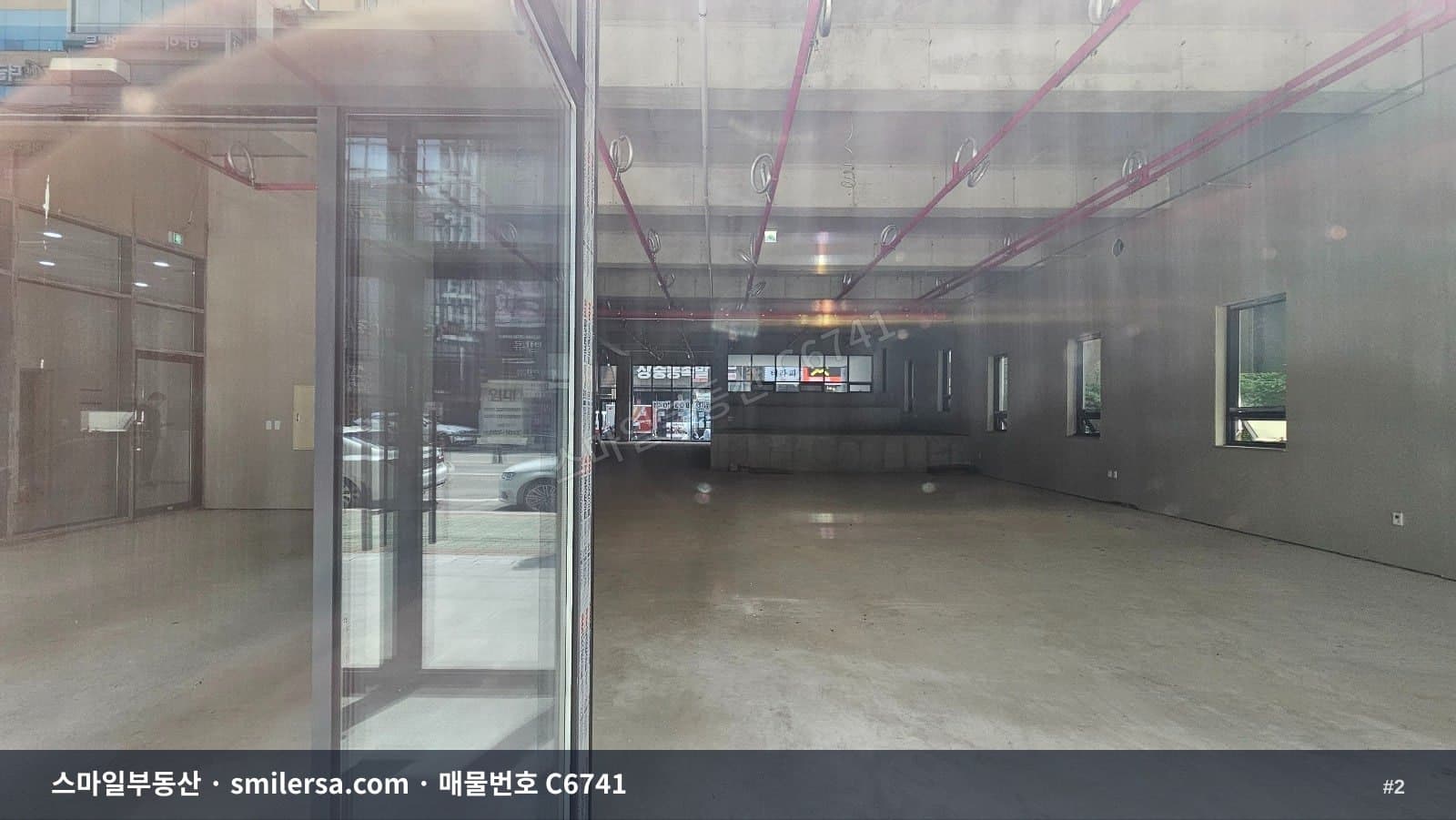서면 상상마당 사거리 인근 1층 무권리 상가 35평 썸네일 2