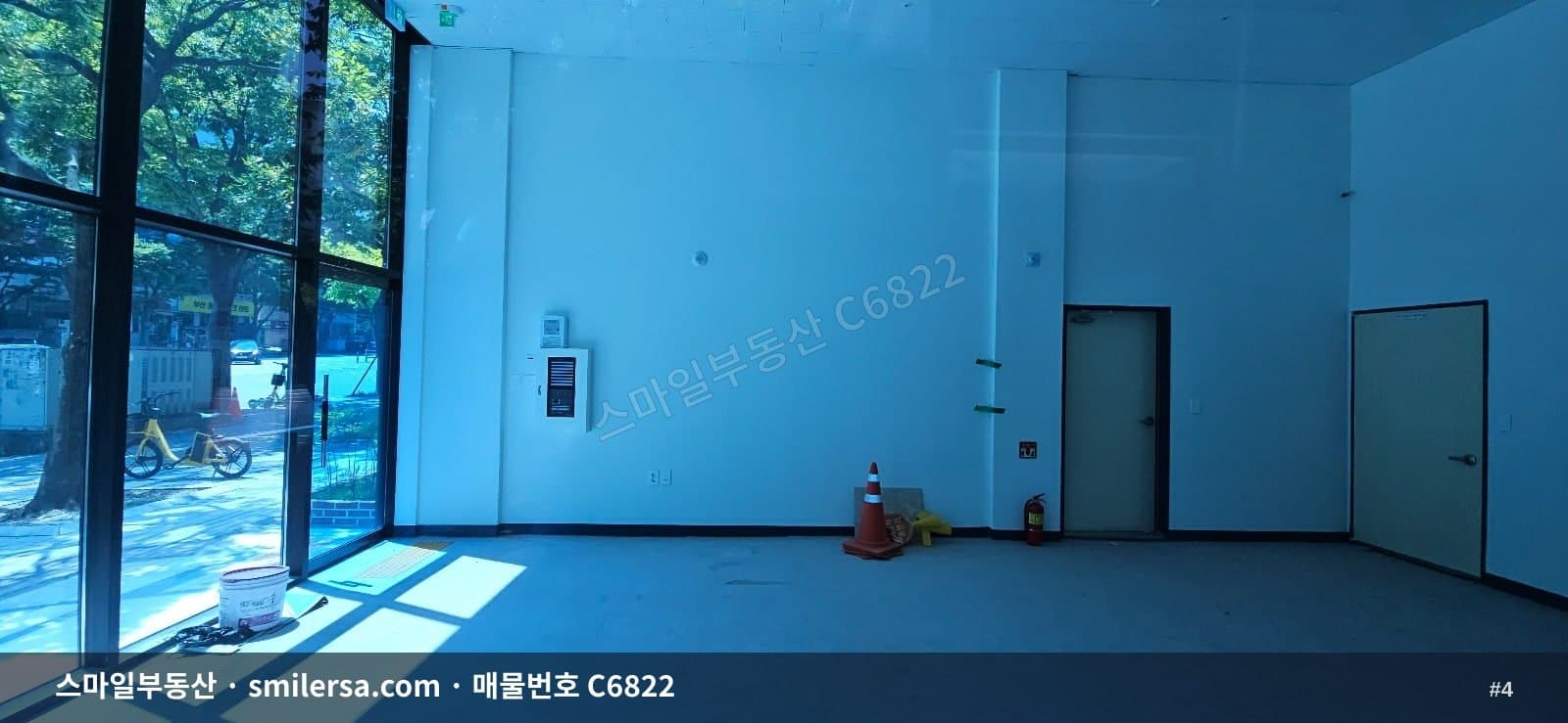 거제역 신축 1층 상가, 층고 높고 깨끗한 25평 월세 썸네일 4