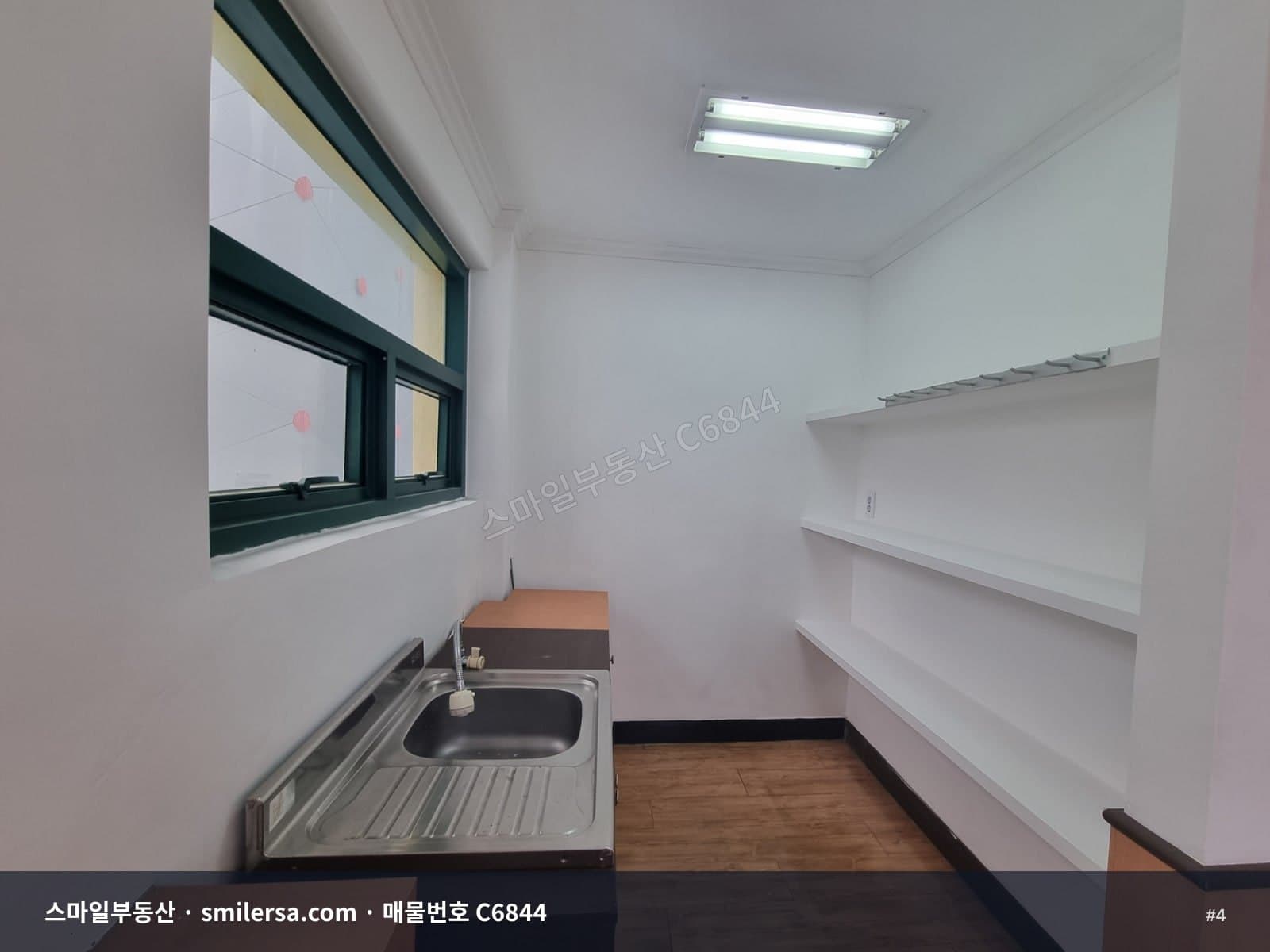 부산역 삼성화재 인근 사무실, 역세권 28평 깔끔한 공간 썸네일 4