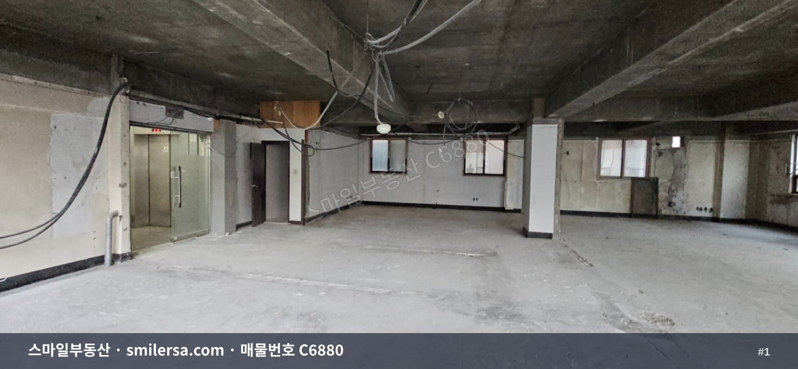 서면역 인근 중앙대로변 사무실 63평 월세 매물 - 1