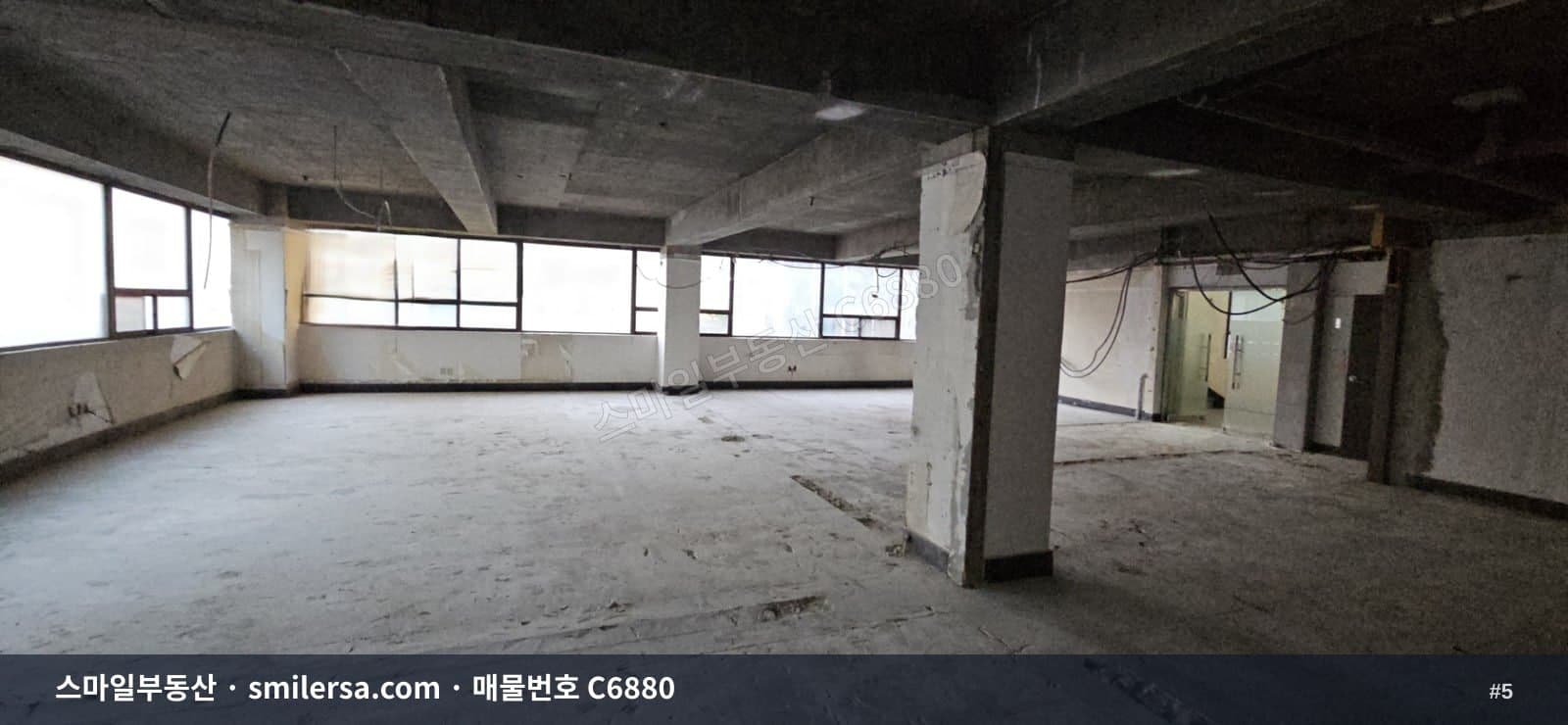 서면역 인근 중앙대로변 사무실 63평 월세 매물 썸네일 5