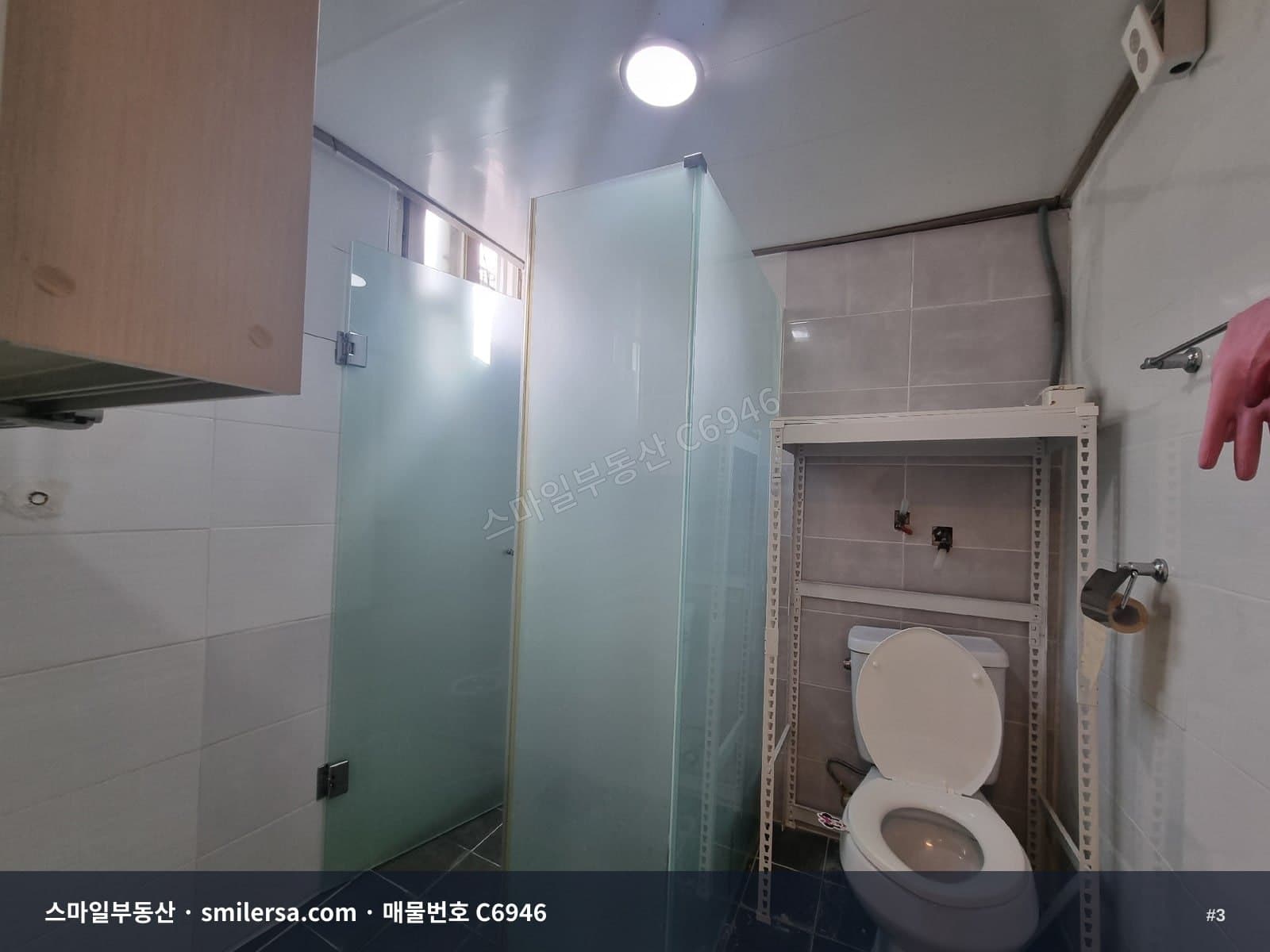 전포 사잇길 인근 2층 상가, 배후세대 풍부한 15평 뷰티샵 자리 썸네일 3