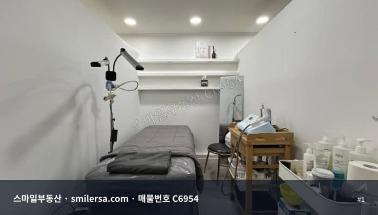 남천동 금련산역 초역세권 1층 상가, 10평 월세 - 1