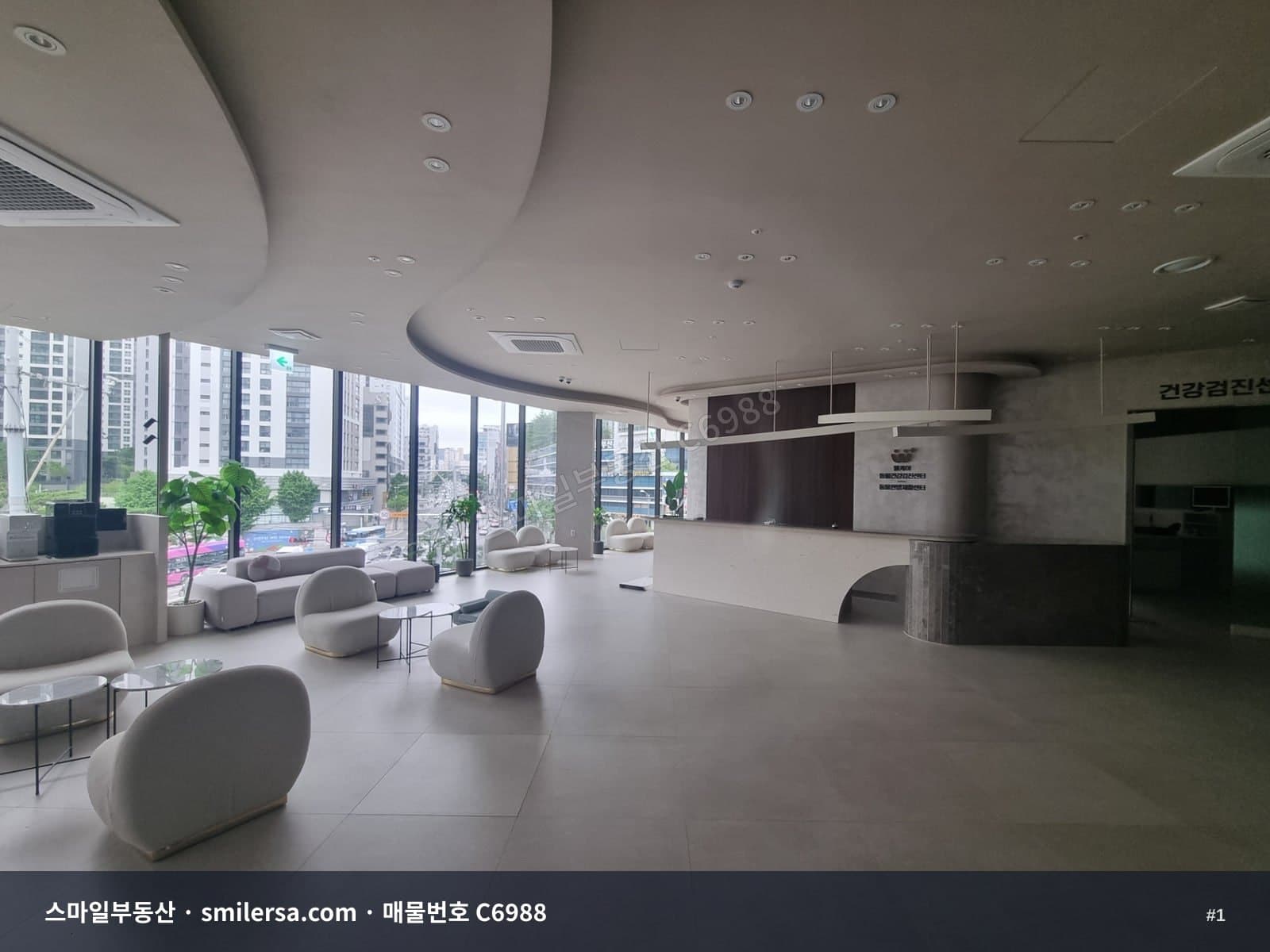 부산광역시 남구 대연동 상가 내부 사진 C6988