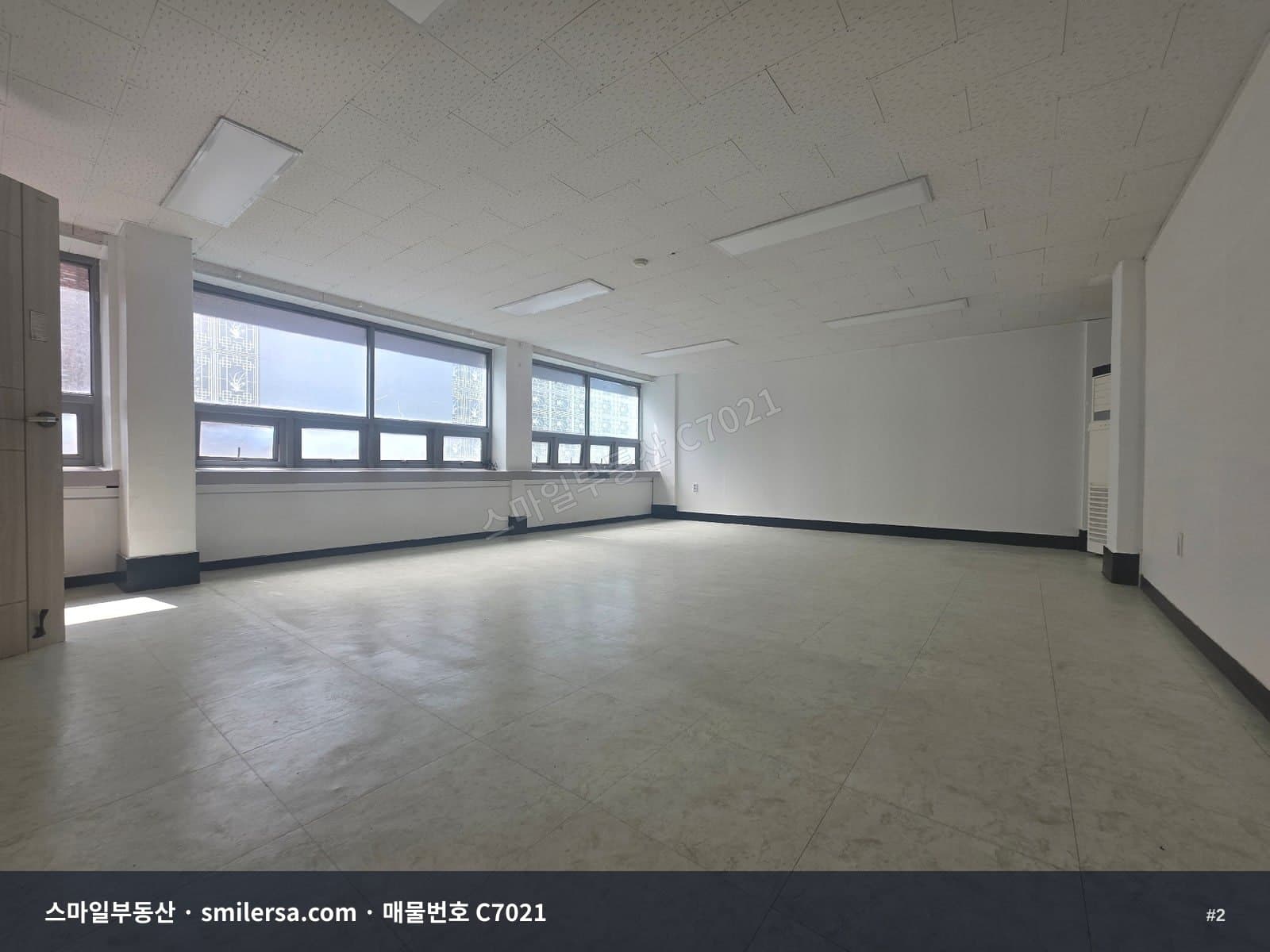 서면 로터리 인근 역세권 사무실, 14평 즉시 입주 가능 썸네일 2