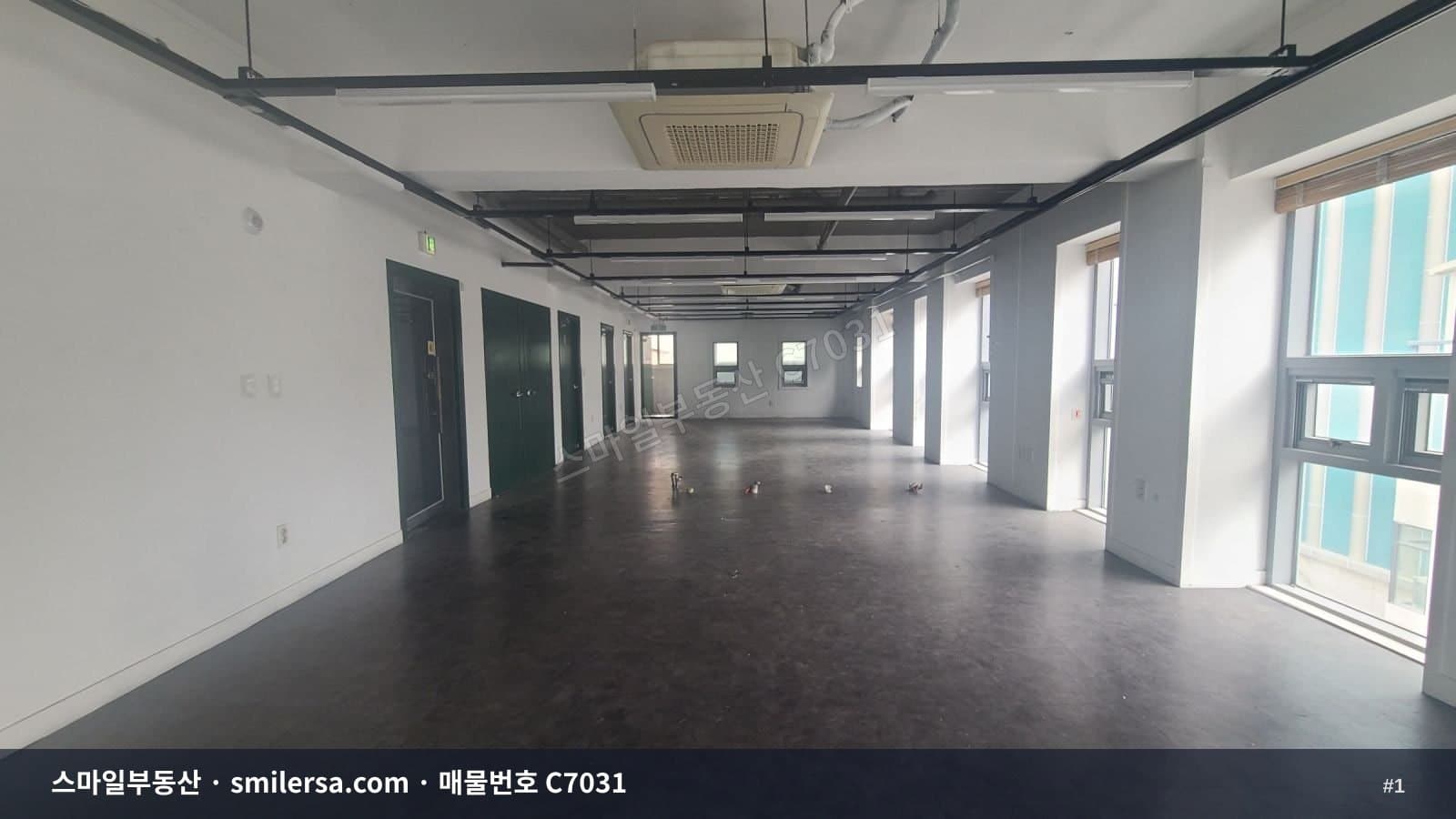 서면 롯데백화점 맞은편, 부산진경찰서 길목 사무실 43평 - 1