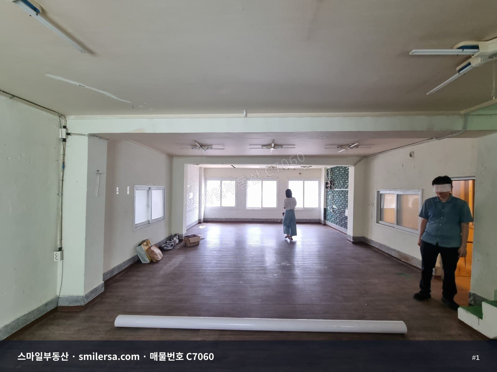 부산광역시 동구 범일동 사무실 내부 사진 C7060