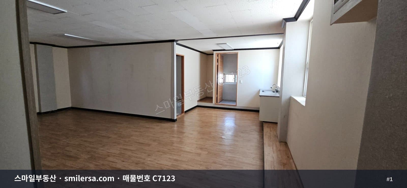 부산광역시 연제구 연산동 사무실 내부 사진 C7123