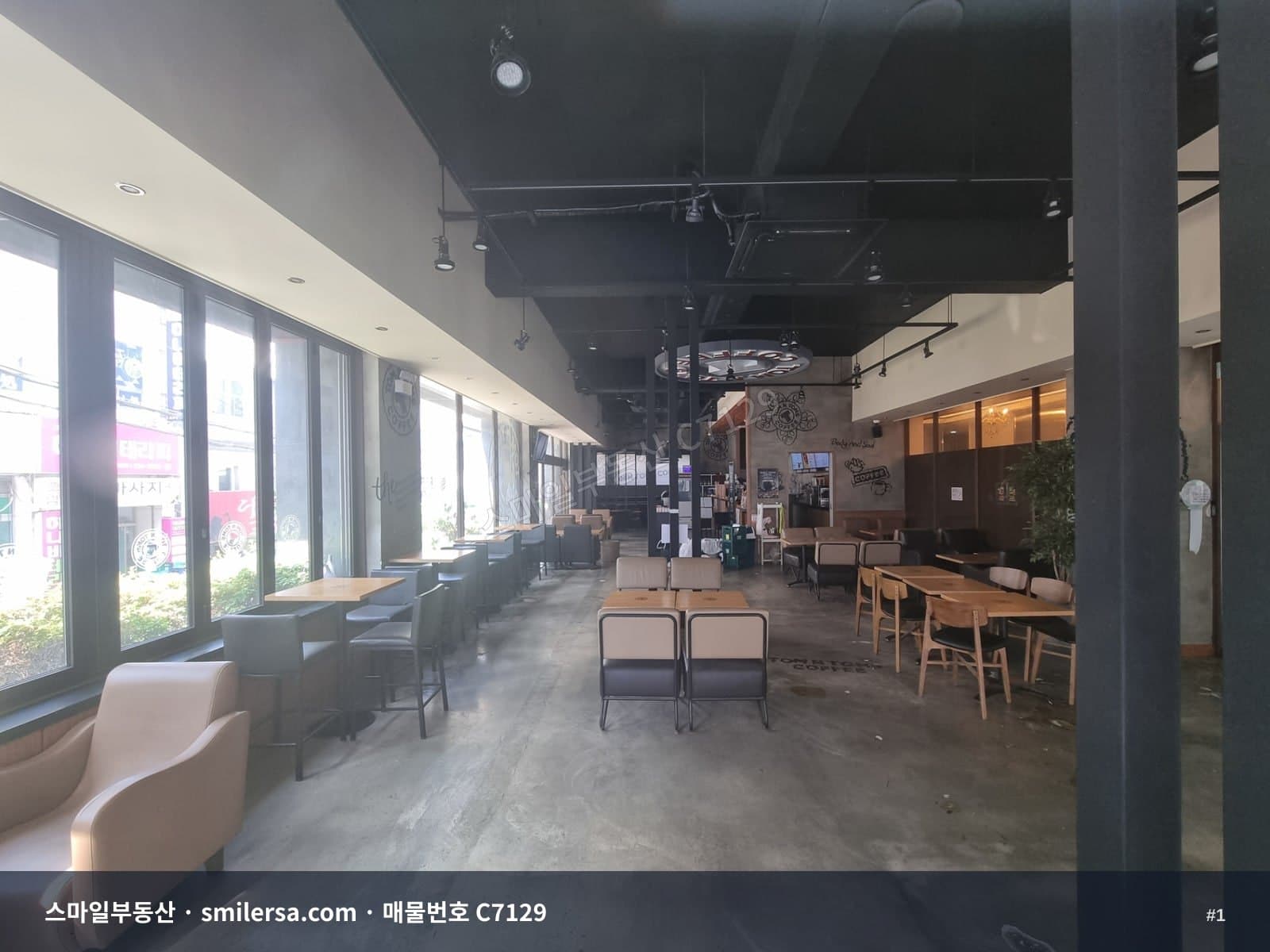 동광동 타워호텔 인근 1층 코너 중대형 상가, 무권리 92평 - 1