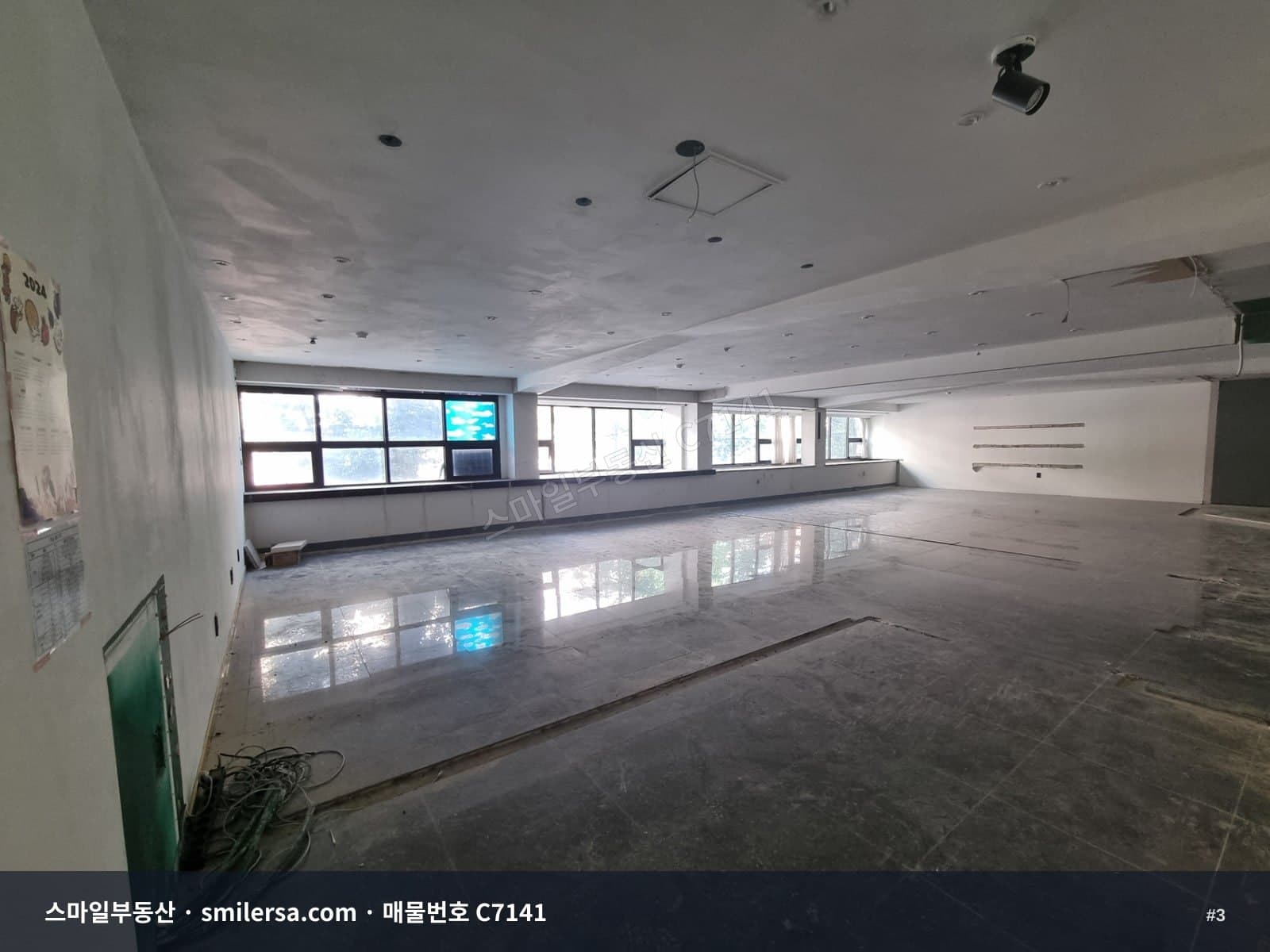 중앙동4가 40계단 공용주차장 인근 해관로변 2층 91평 상가 썸네일 3