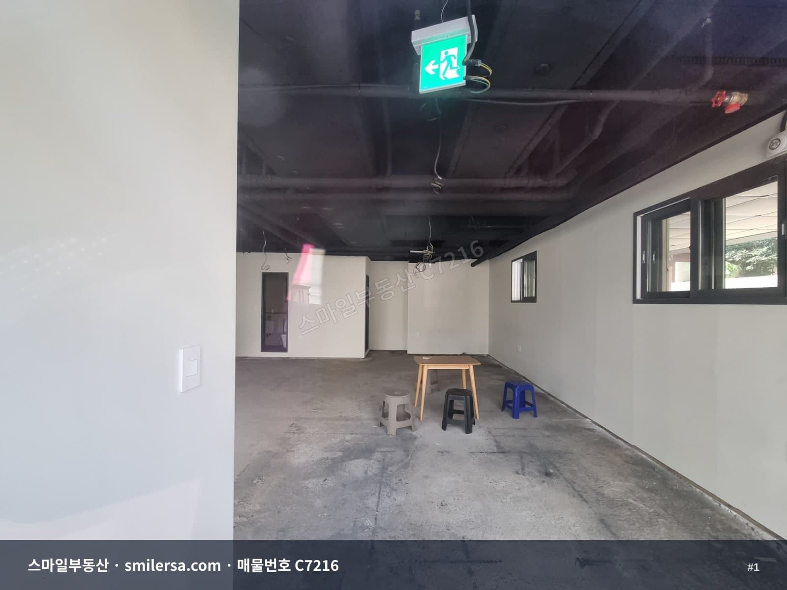 부산광역시 남구 대연동 상가 내부 사진 C7216
