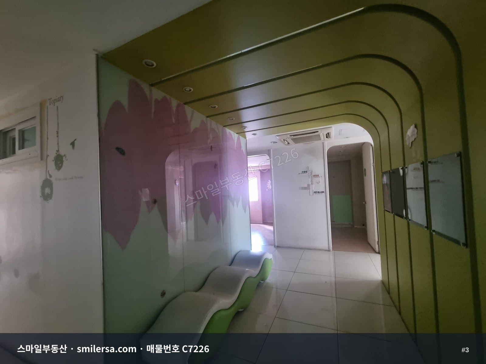 서면 롯데백화점 인근 대로변 코너상가 월세 썸네일 3