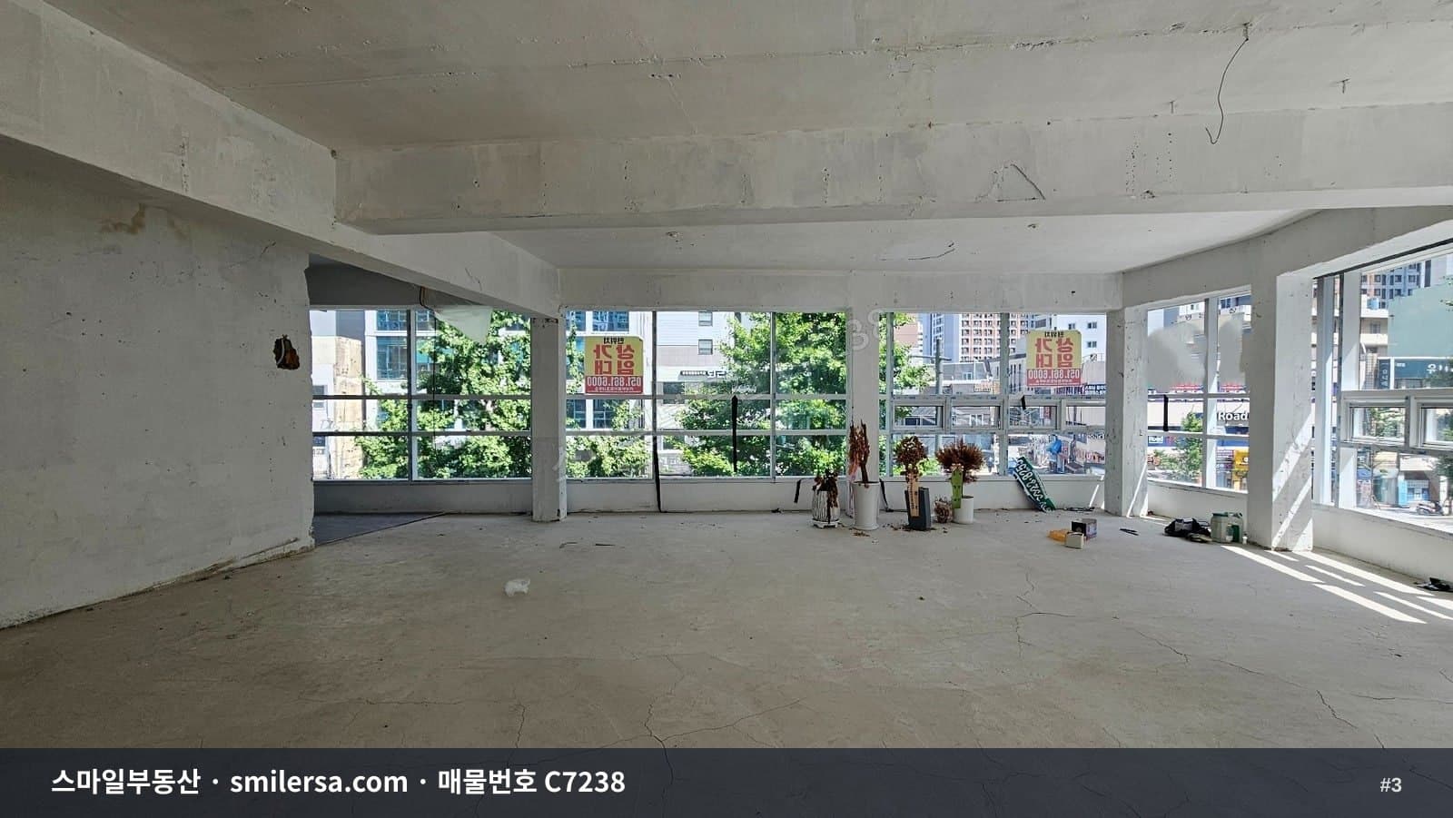 부산시청역 인근 중앙대로변 3층 사무실 27평, 가시성 좋은 위치 썸네일 3