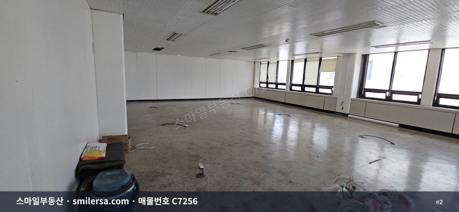범일역 인근 중형 사무실, 주차 걱정 없는 90평대 공간 썸네일 2
