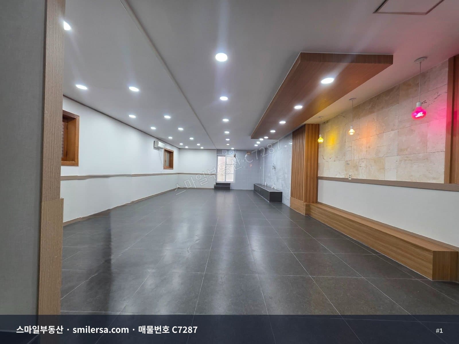 부산광역시 동구 수정동 상가 내부 사진 C7287