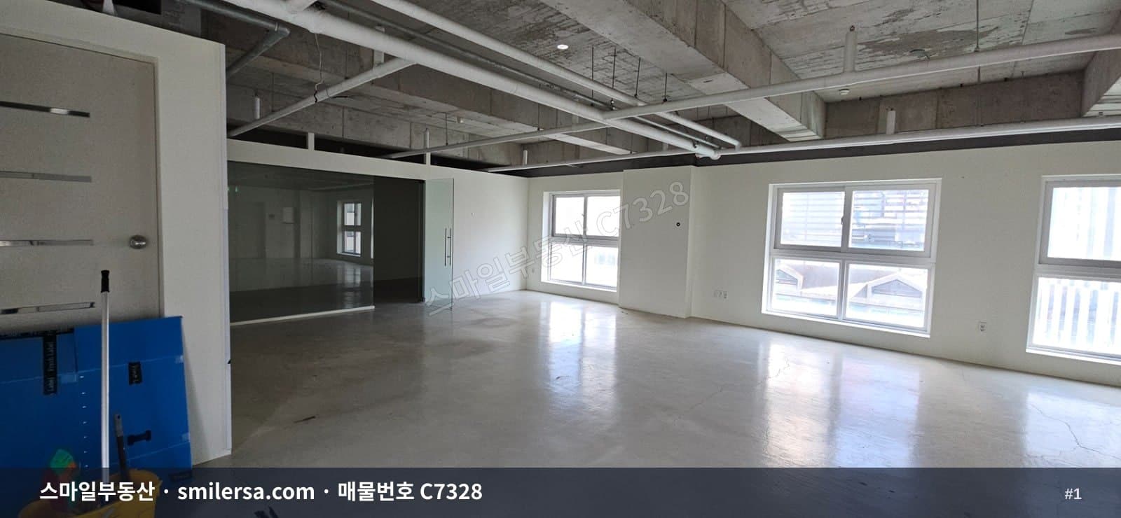 부산광역시 남구 대연동 사무실 내부 사진 C7328