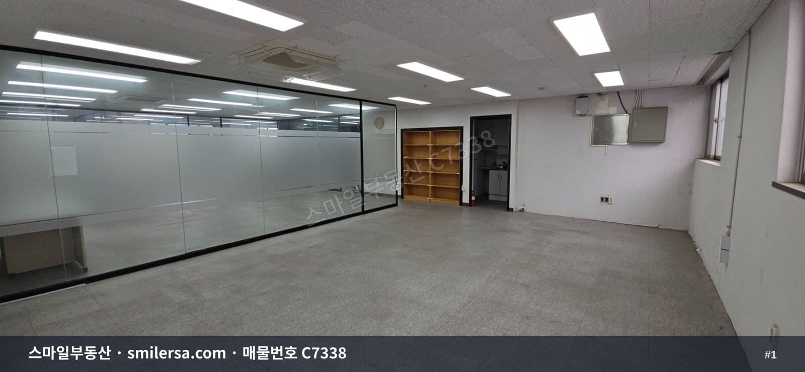 부산광역시 동래구 사직동 사무실 내부 사진 C7338