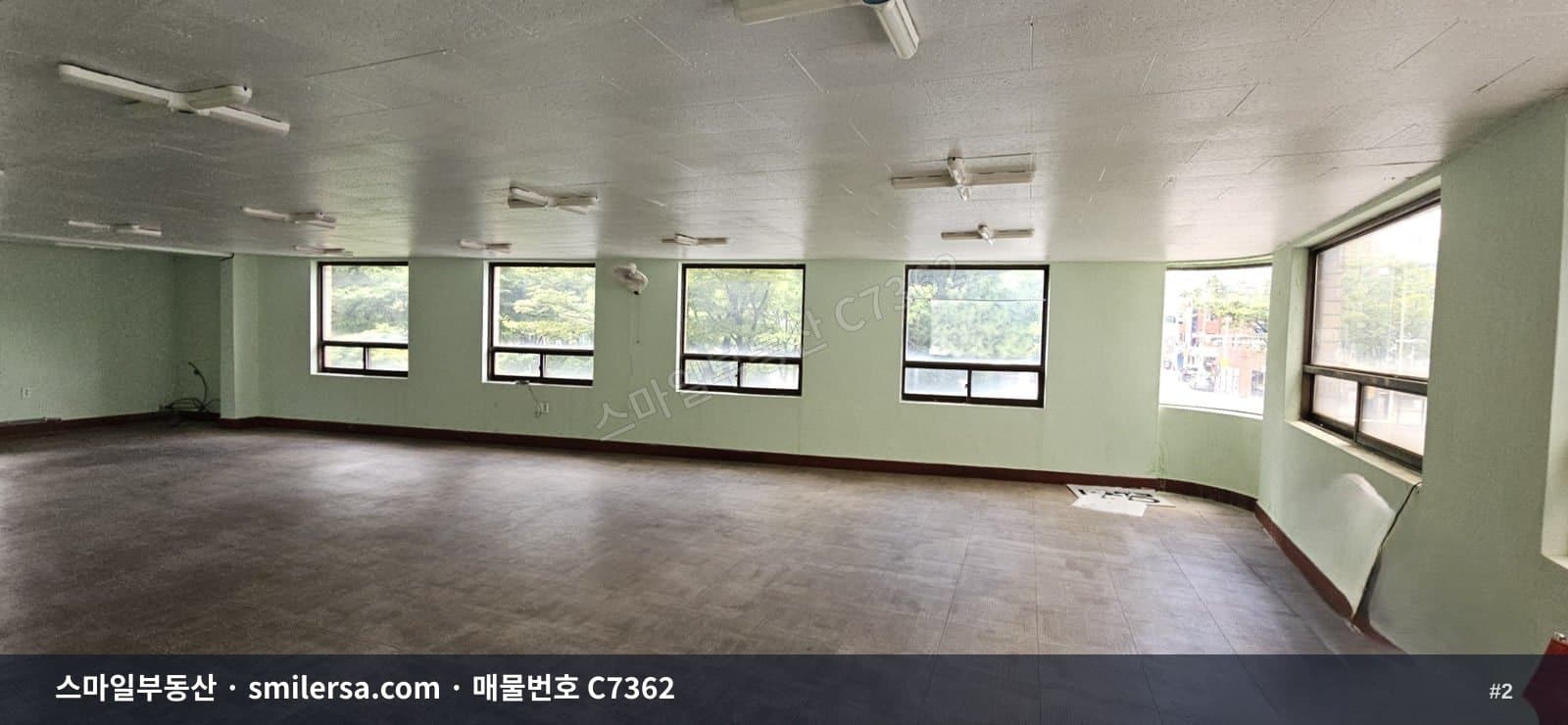연산동 거제역 인근 중형 사무실, 월세 70에 다용도 활용 가능 썸네일 2