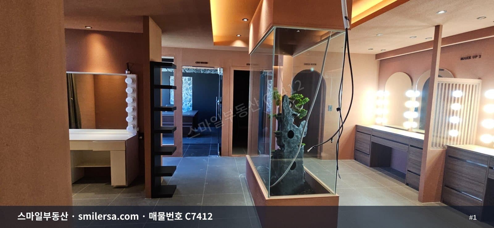 수영구청 인근 중형 사무실, 역세권 대로변 45평 - 1
